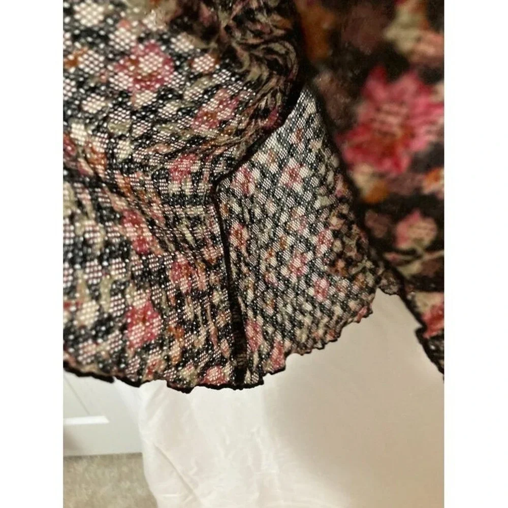 Free People Floral Mesh Blouse Womens Size Medium Black Pink Boho Core 90s Magic